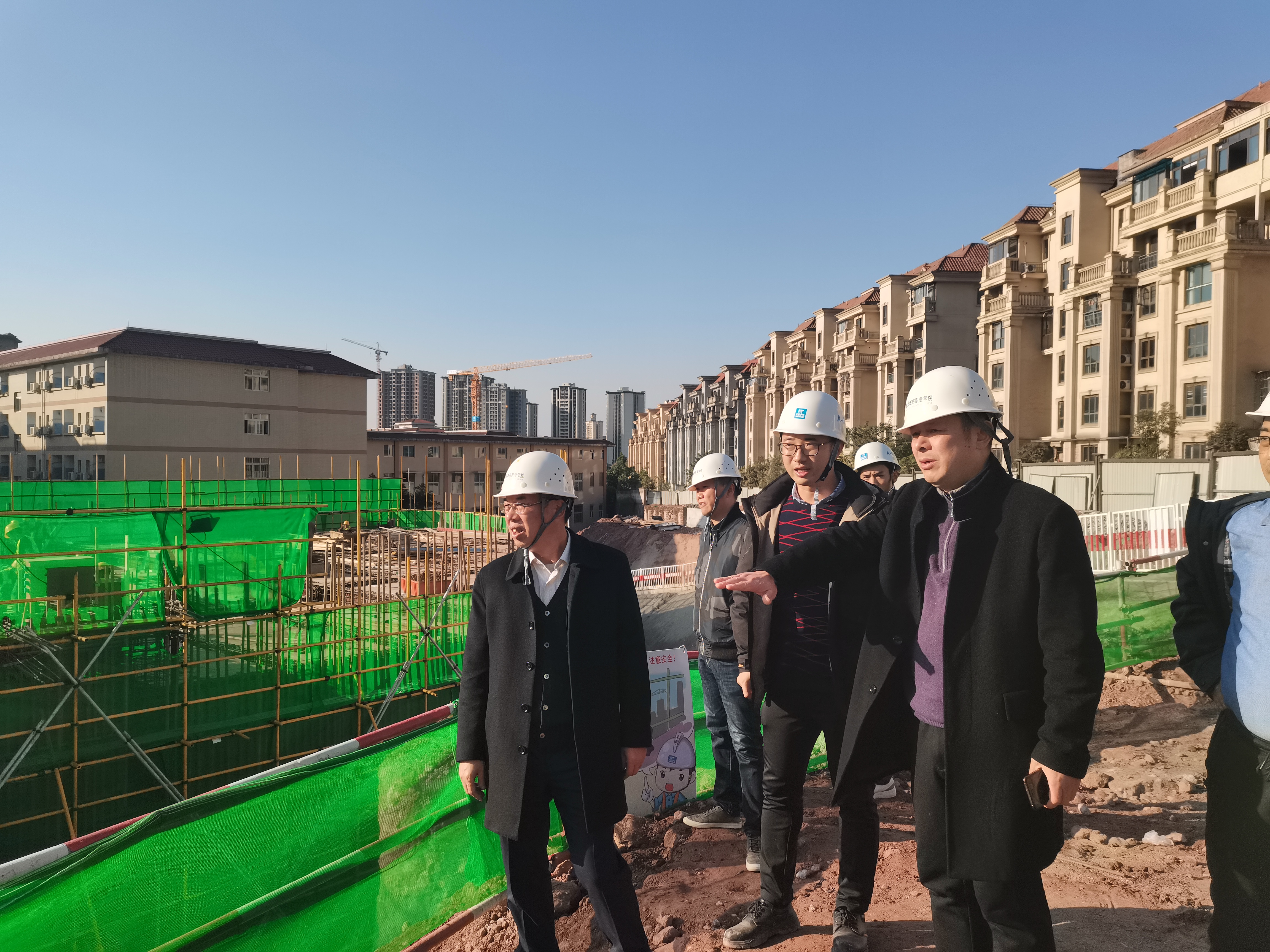 微信图片_20211201140918.jpg 微信图片_20211201140918.jpg