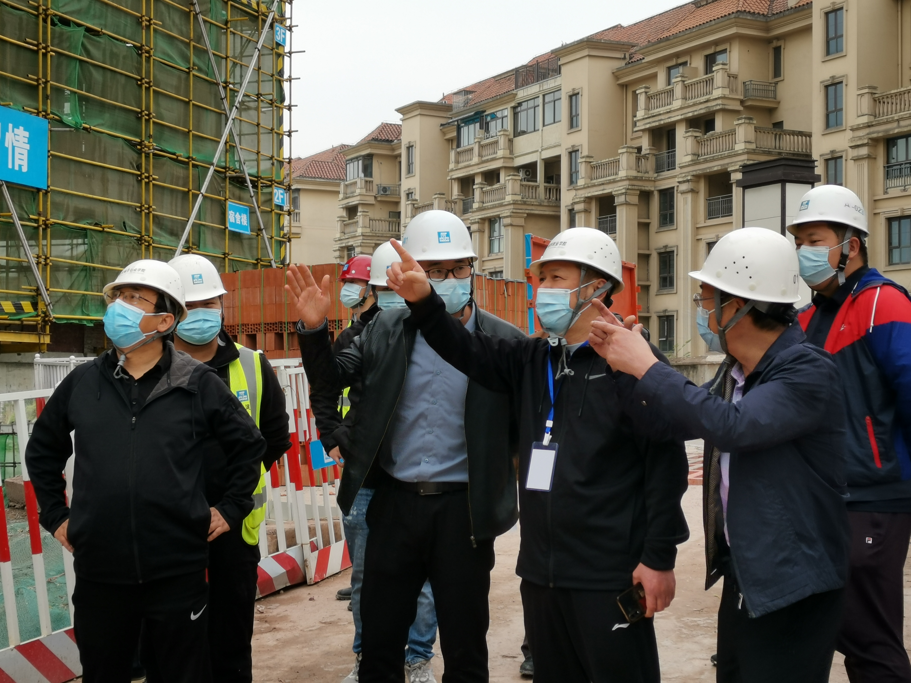 5.唐玉林带队巡查做爱视频
老校区改扩建复工情况(右二).jpg 5.唐玉林带队巡查做爱视频
老校区改扩建复工情况(右二).jpg