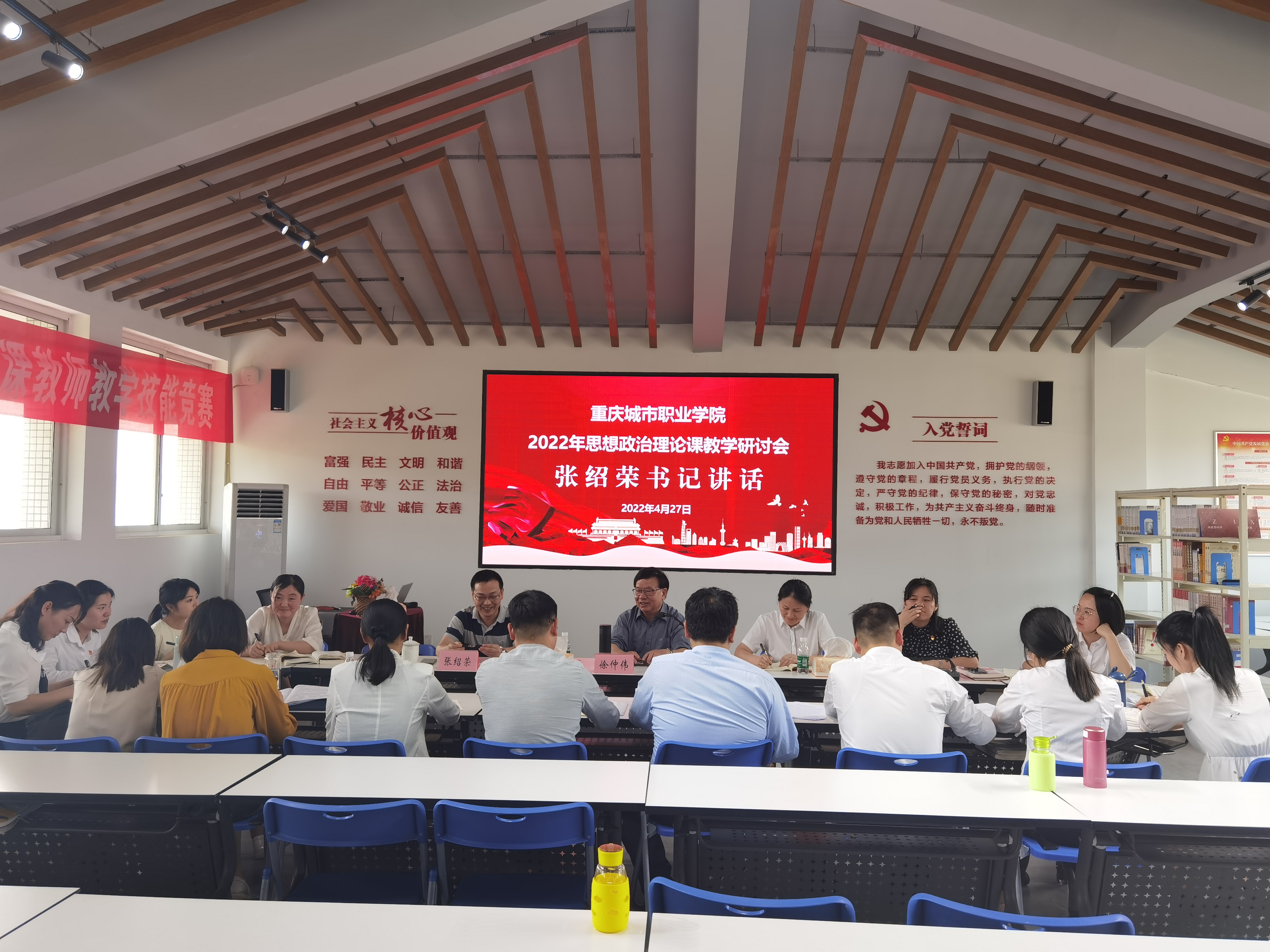 7F66E84E1B6109BD103D240599A25FEA.jpg 7F66E84E1B6109BD103D240599A25FEA.jpg