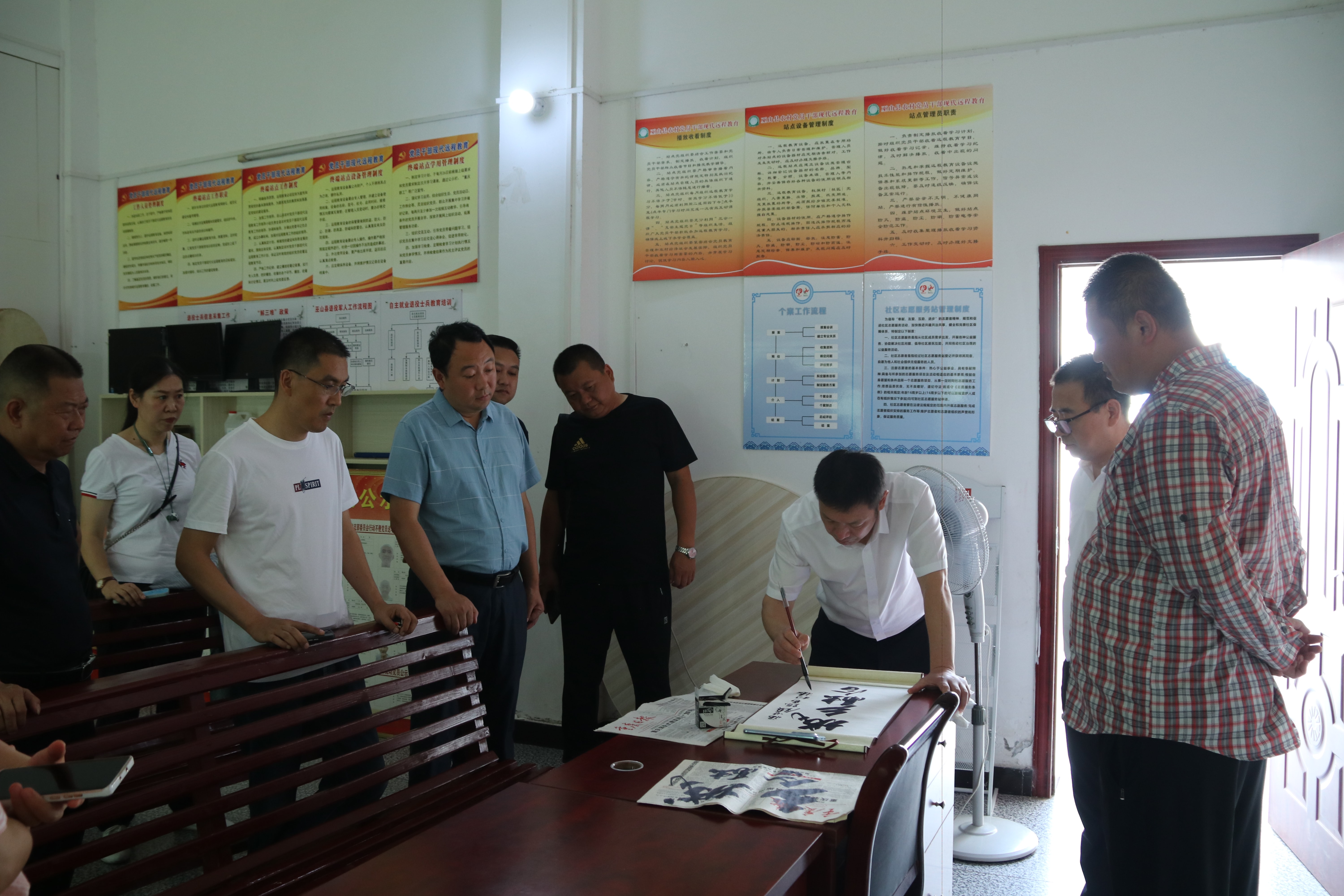 图片3.jpg 图片3.jpg