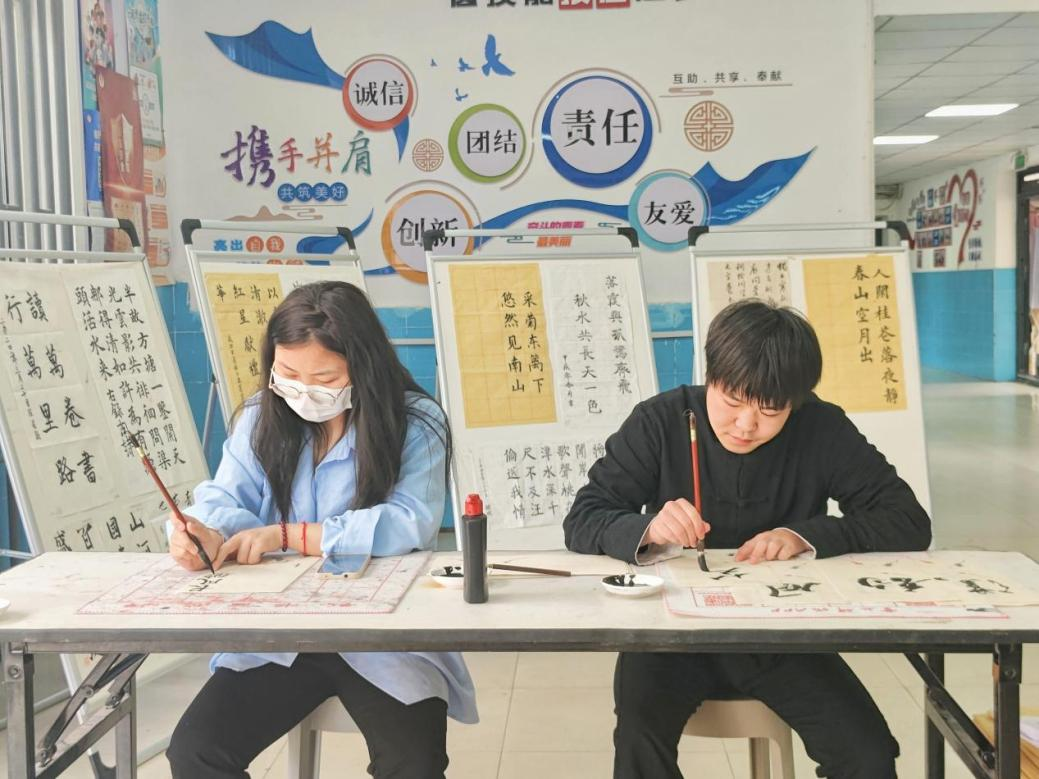 图片 4.png 图片 4.png